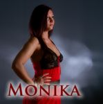 Monika (25)